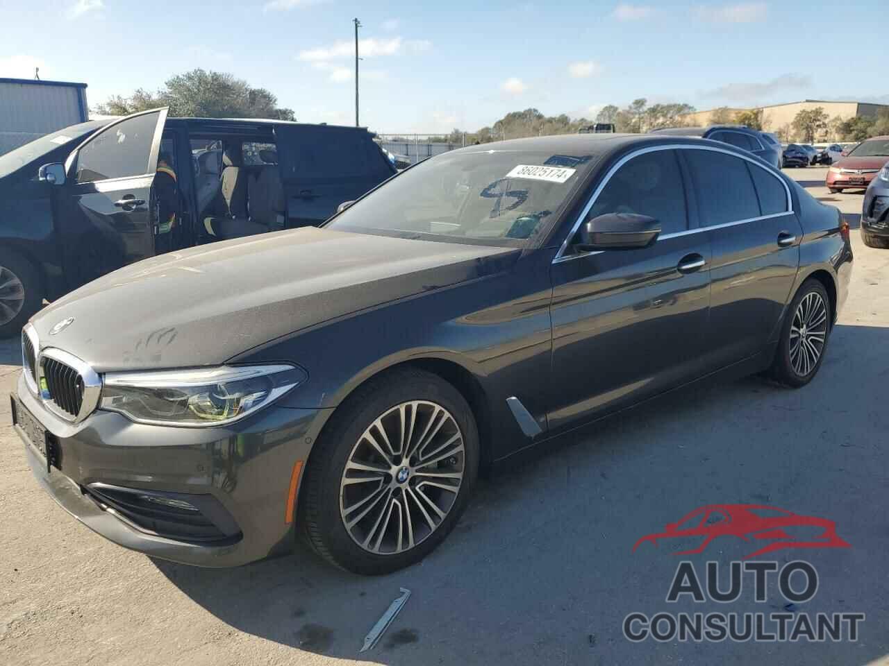 BMW 5 SERIES 2017 - WBAJE7C32HG887329