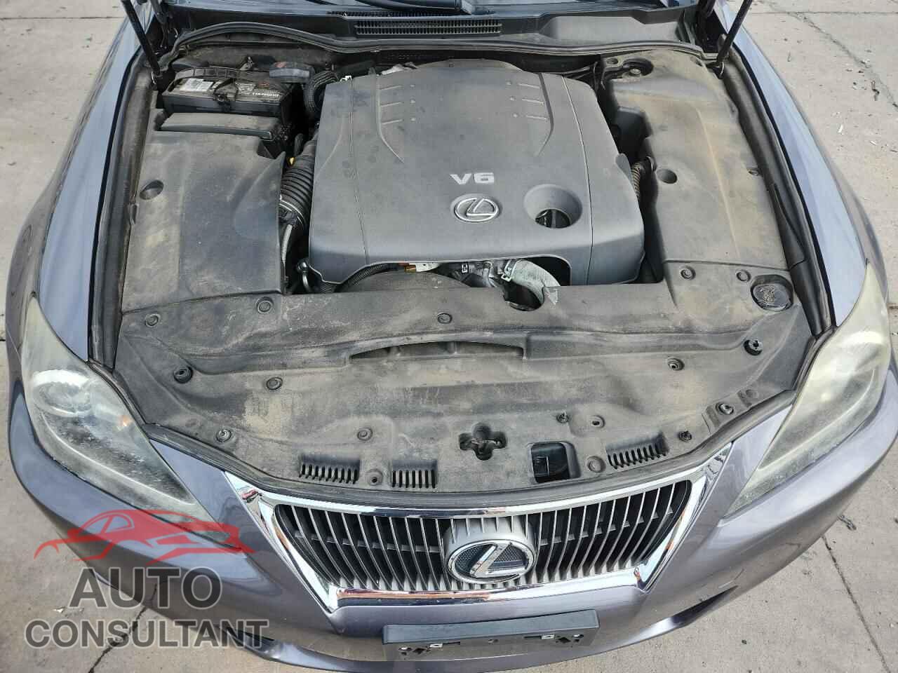 LEXUS IS 2012 - JTHCF5C26C5056178