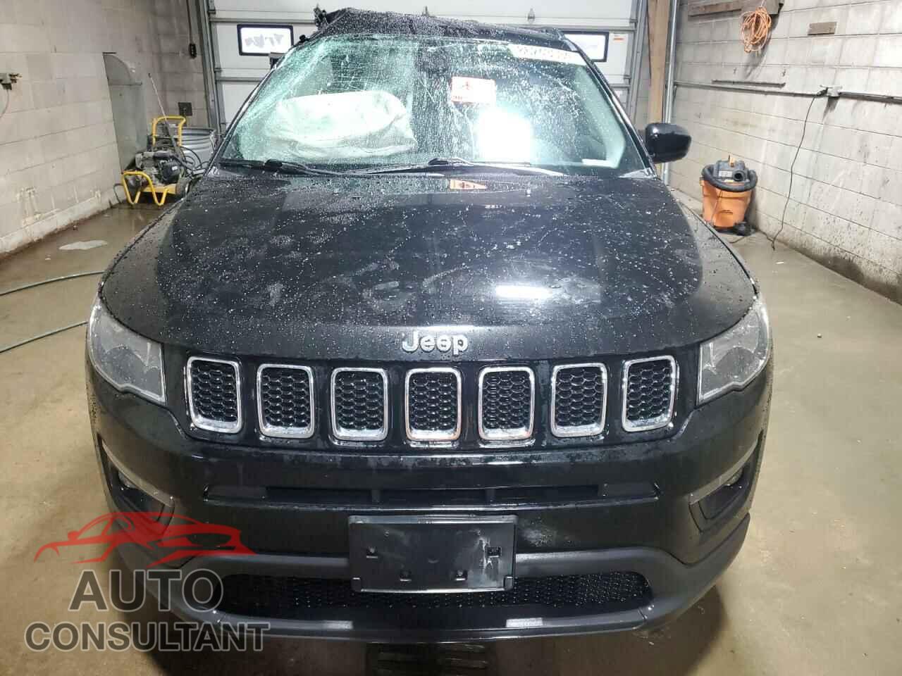 JEEP COMPASS 2020 - 3C4NJDBB9LT161561