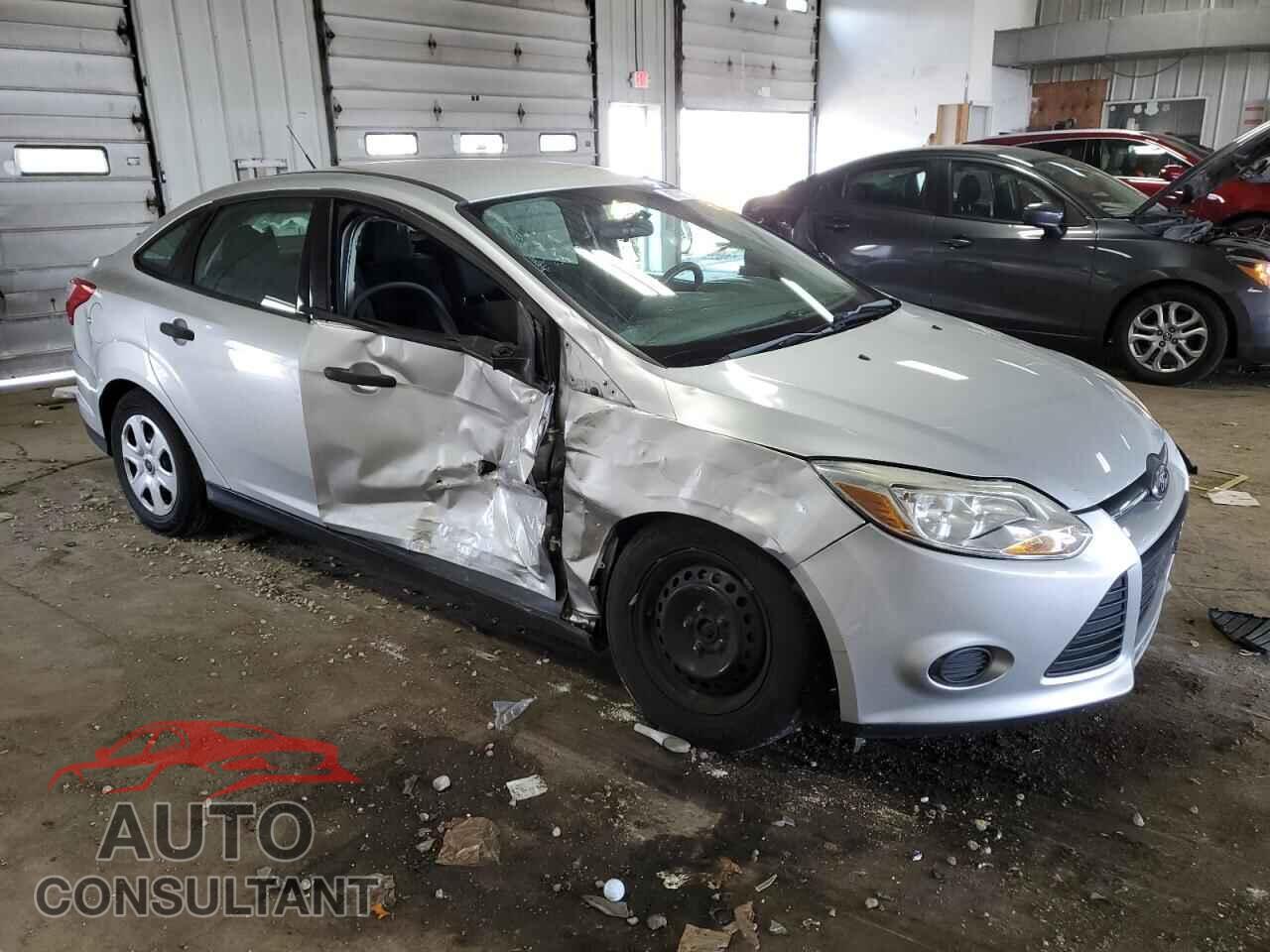 FORD FOCUS 2014 - 1FADP3E22EL257147