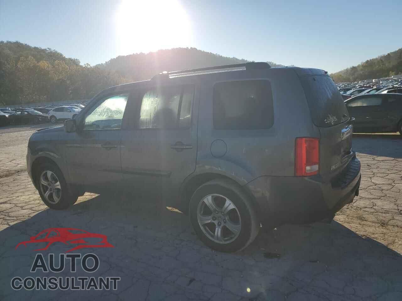 HONDA PILOT 2015 - 5FNYF4H6XFB001281