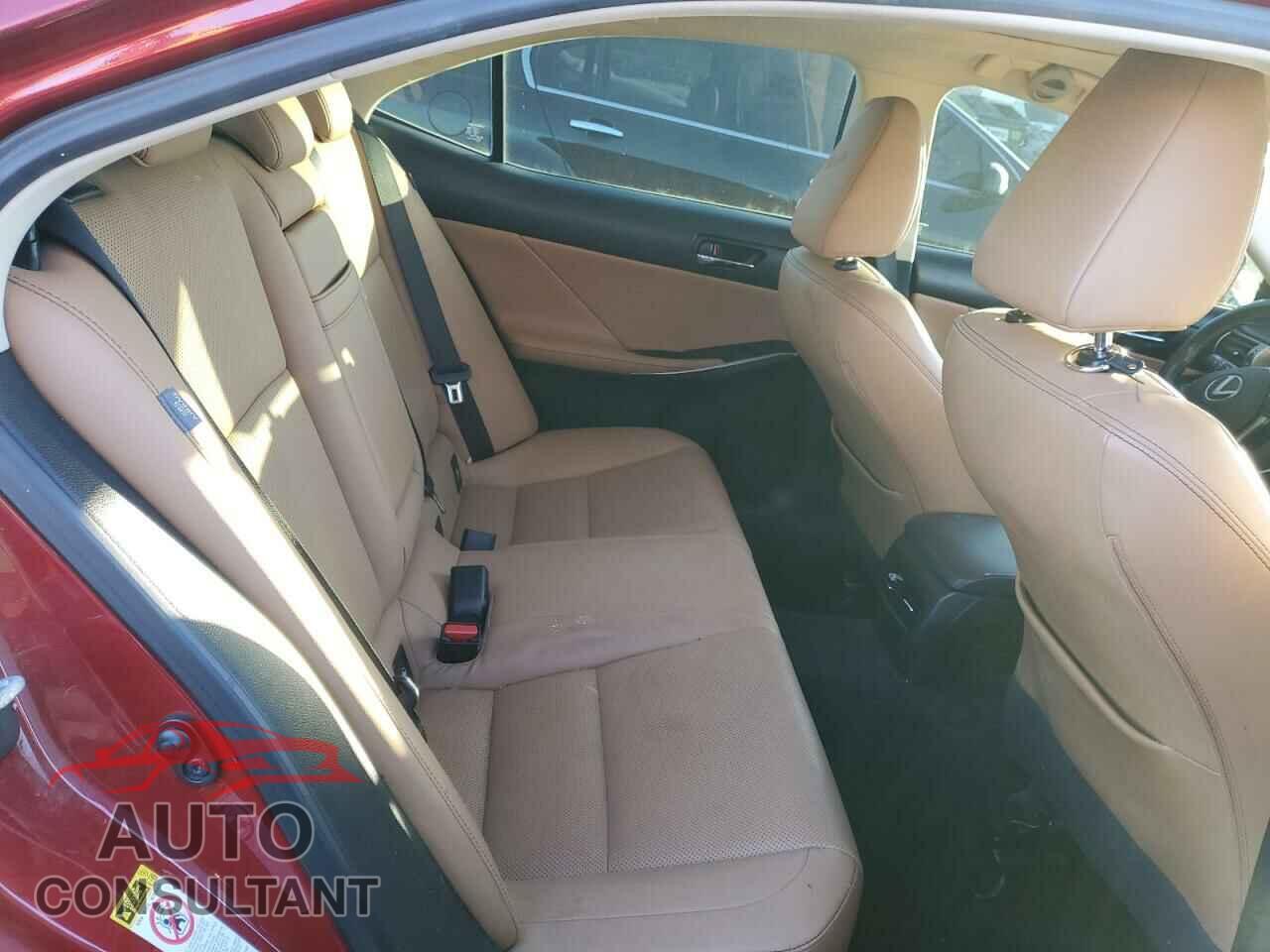 LEXUS IS 2014 - JTHCF1D26E5013308