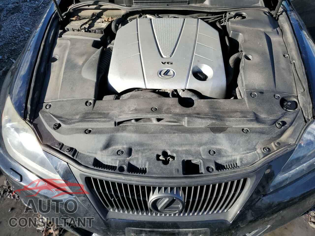 LEXUS IS 2011 - JTHCE5C21B5000537