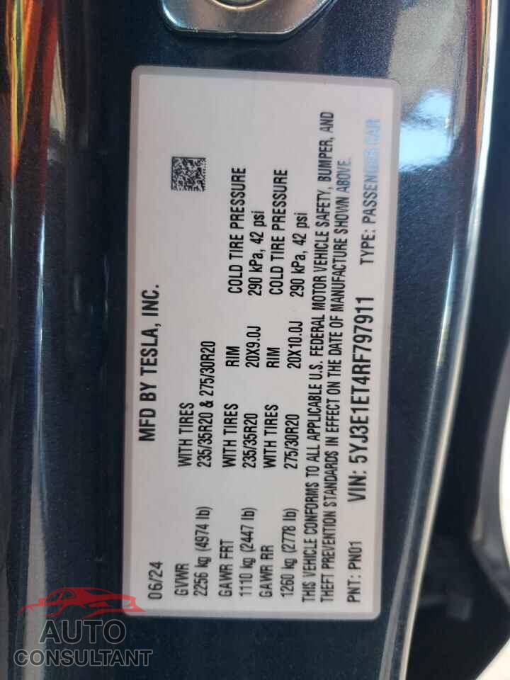 TESLA MODEL 3 2024 - 5YJ3E1ET4RF797911