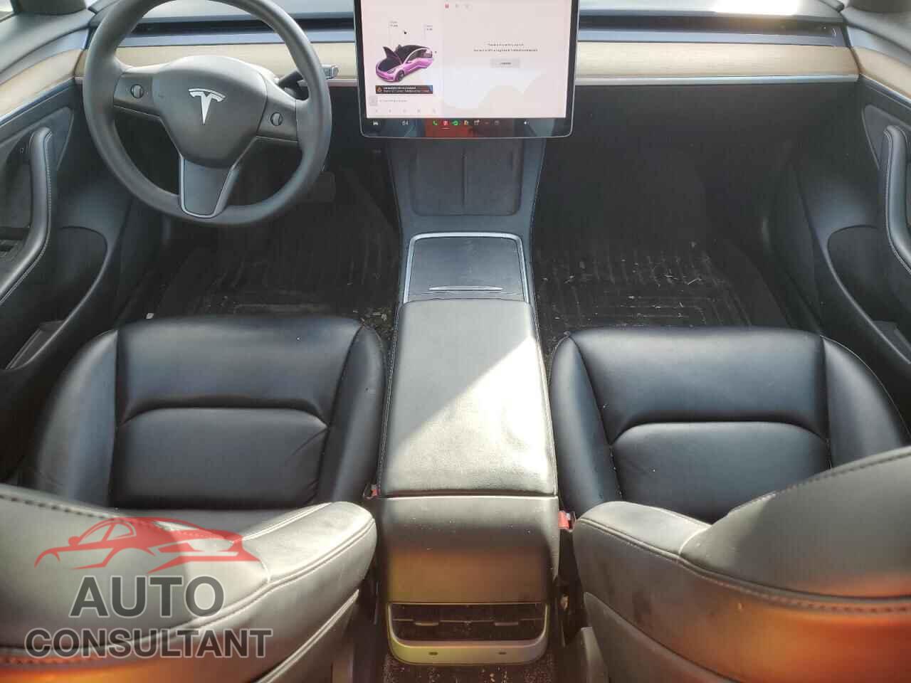 TESLA MODEL 3 2021 - 5YJ3E1EA5MF047103