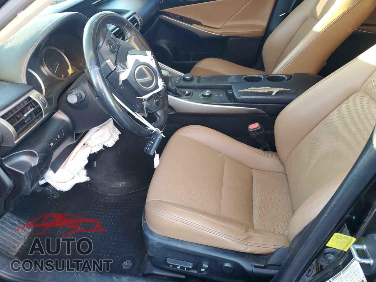 LEXUS IS 2015 - JTHCF1D24F5025913