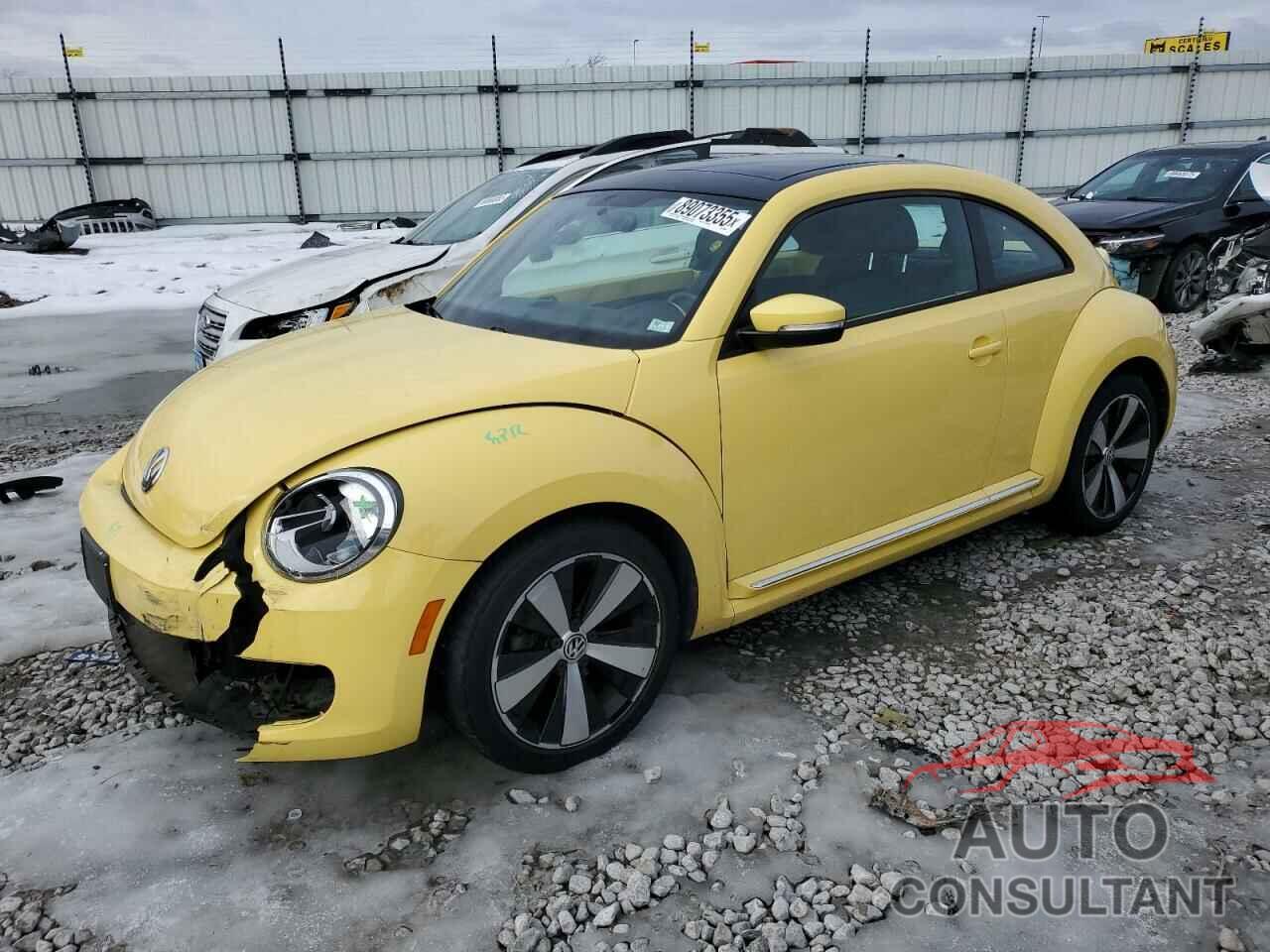 VOLKSWAGEN BEETLE 2013 - 3VWJX7AT1DM609289