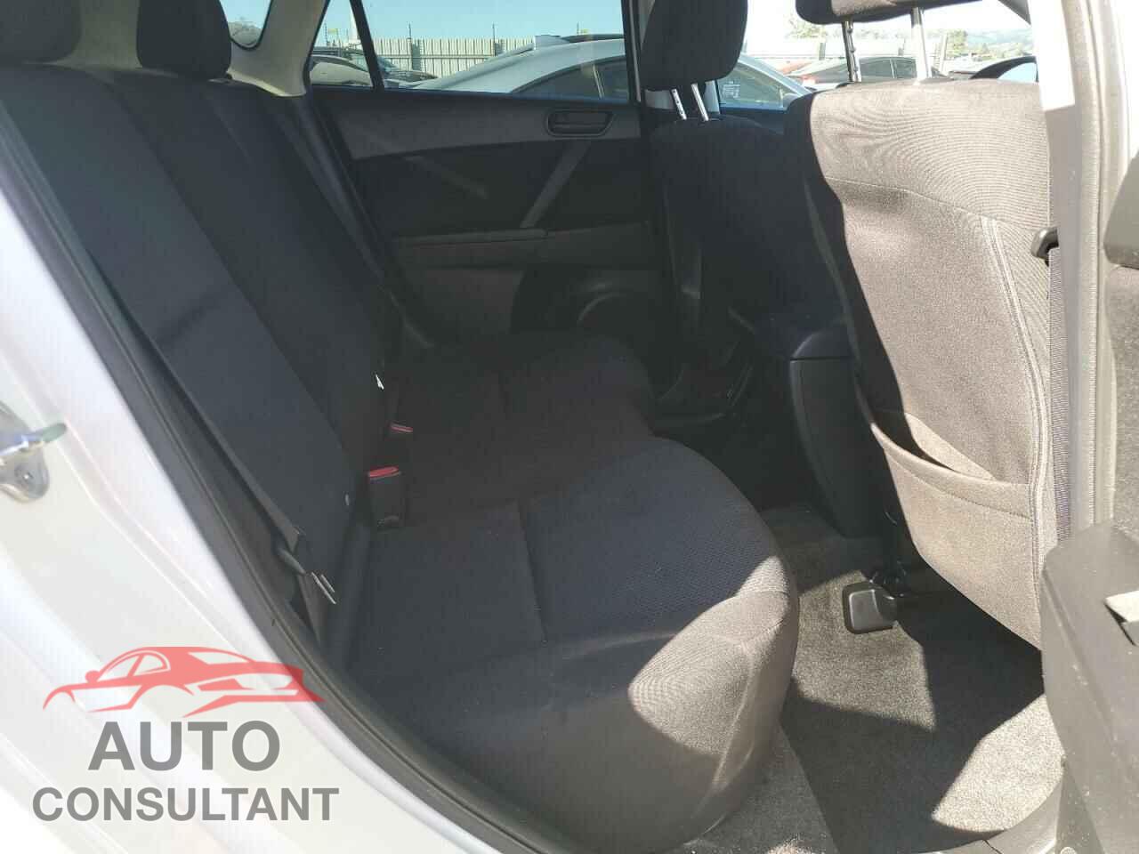 MAZDA 3 2011 - JM1BL1KF2B1467408