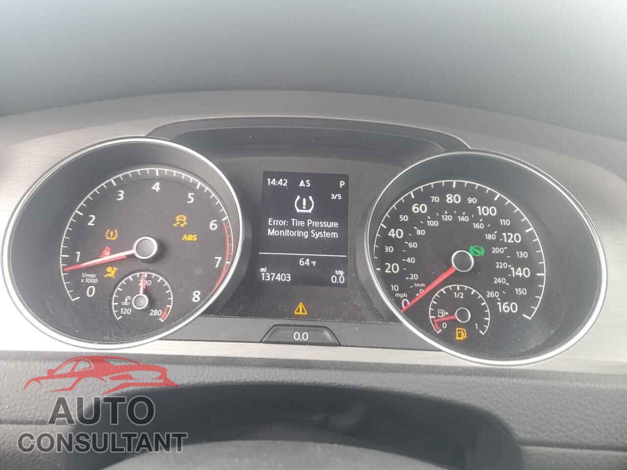 VOLKSWAGEN GOLF 2017 - 3VWC17AU2HM503796