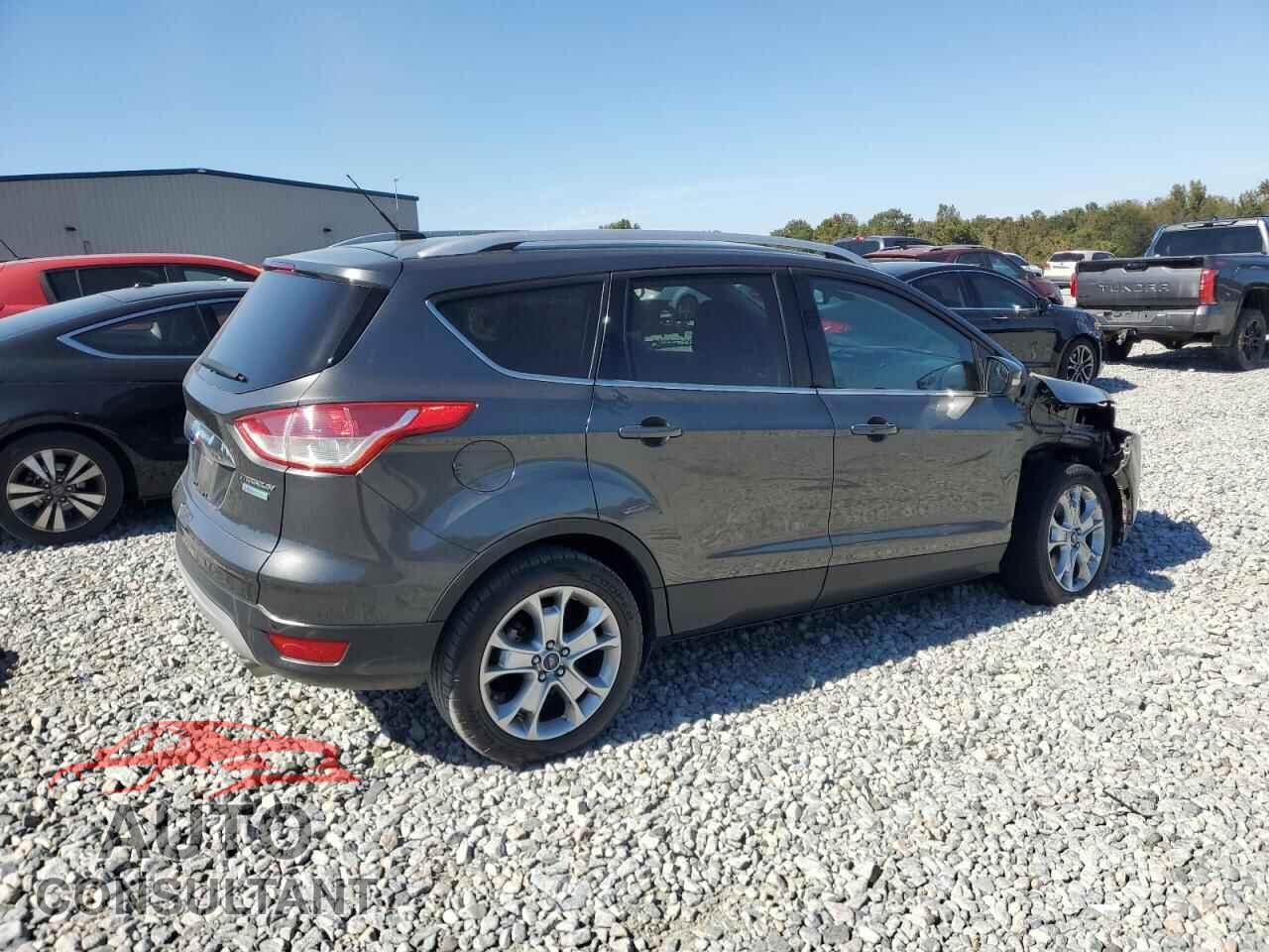 FORD ESCAPE 2015 - 1FMCU0J99FUC19759