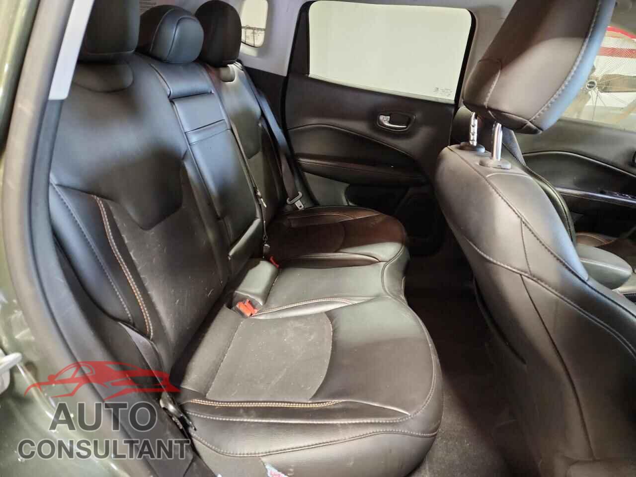 JEEP COMPASS 2019 - 3C4NJDBB4KT801013