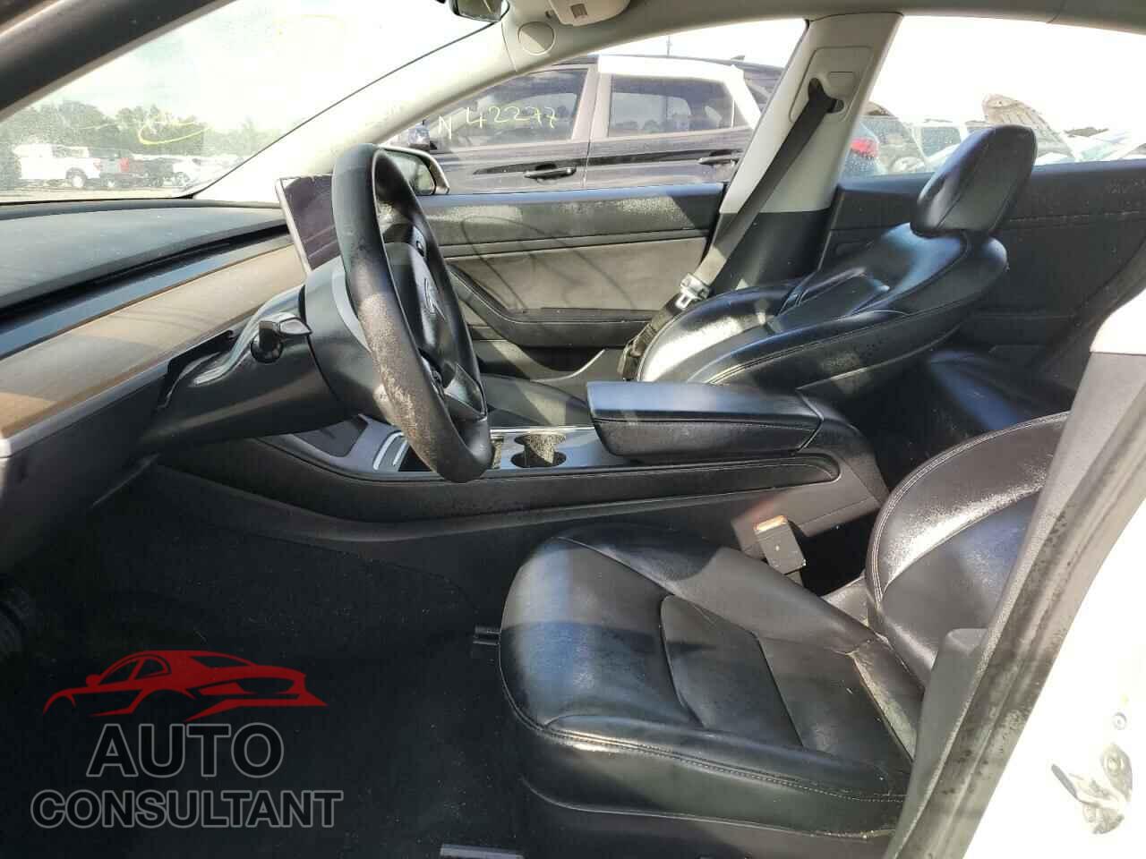 TESLA MODEL 3 2021 - 5YJ3E1EA5MF850610