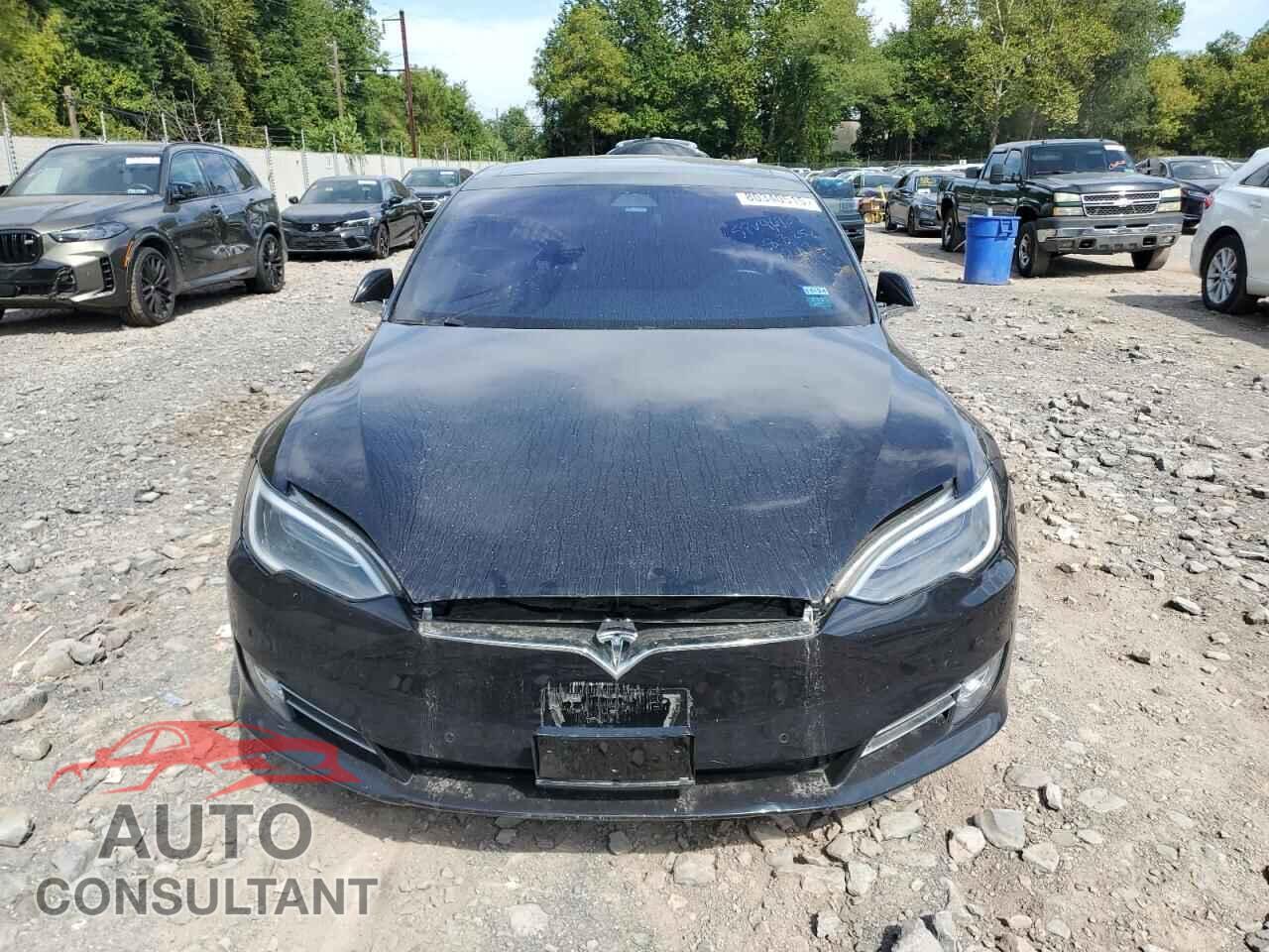 TESLA MODEL S 2017 - 5YJSA1E28HF212115