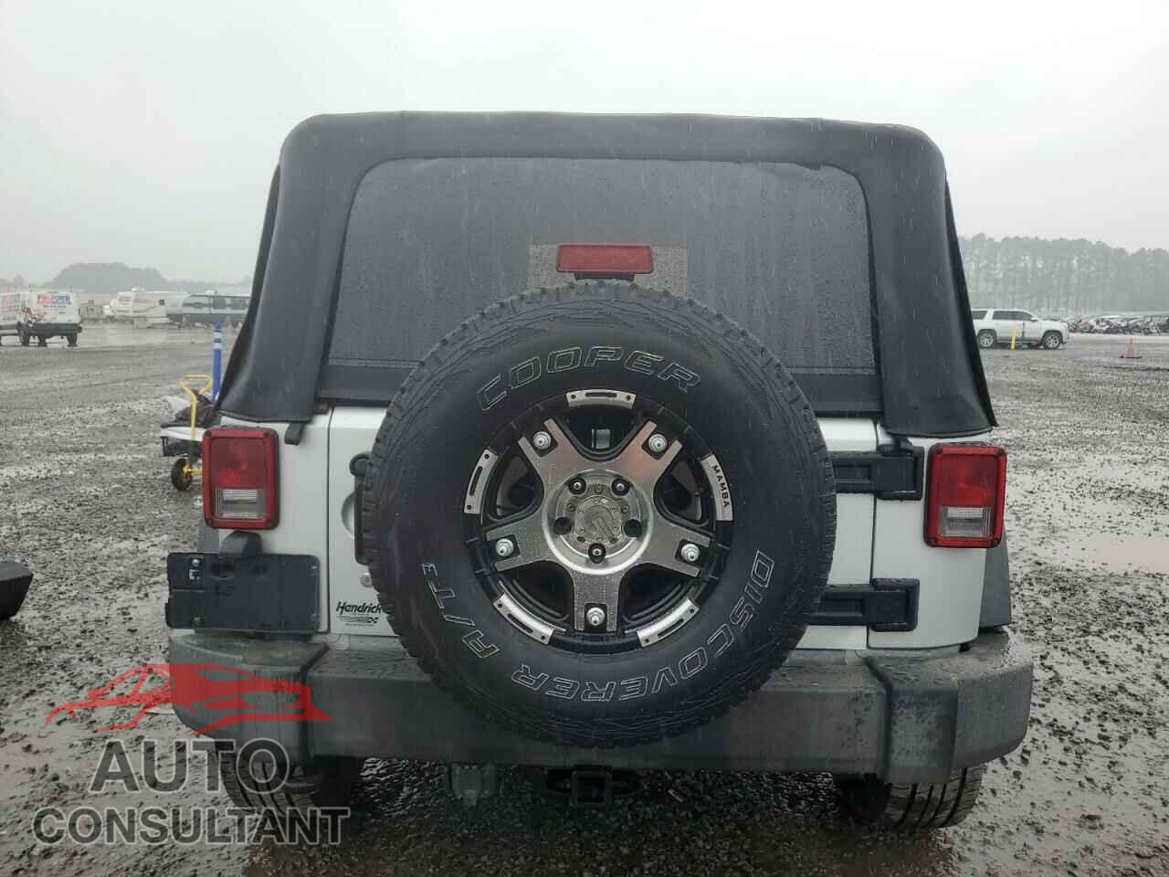 JEEP WRANGLER 2011 - 1J4AA2D11BL508246