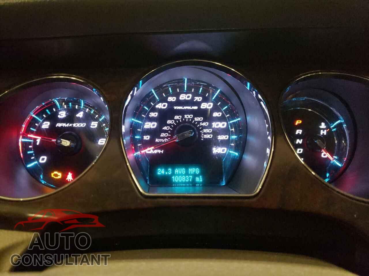 FORD TAURUS 2011 - 1FAHP2FW2BG172696
