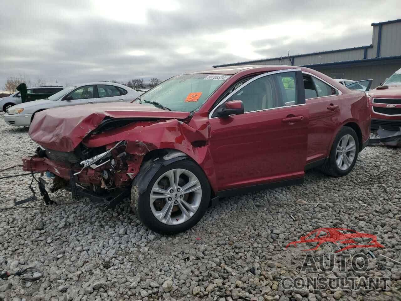 FORD TAURUS 2018 - 1FAHP2E81JG100017