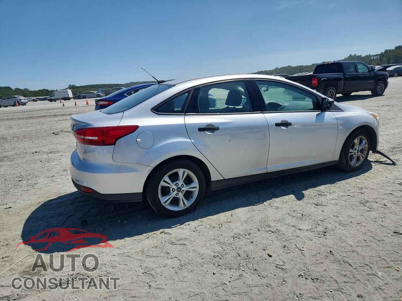 FORD FOCUS 2017 - 1FADP3E22HL297667