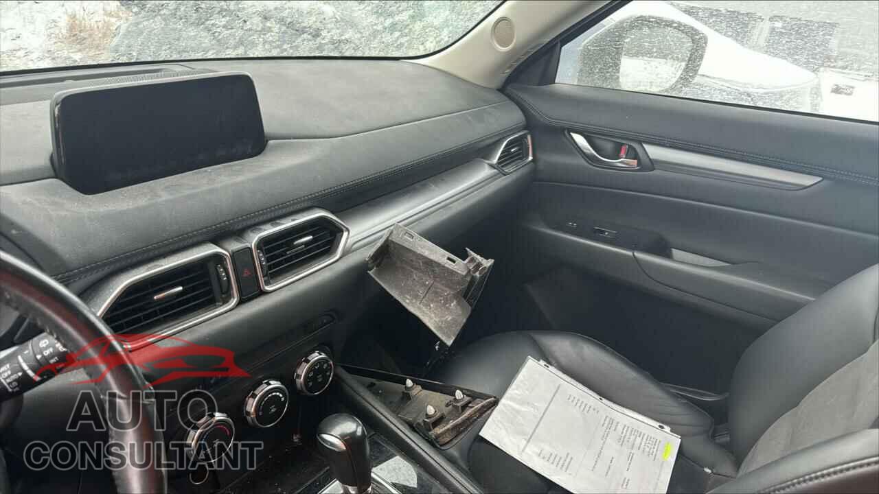 MAZDA CX-5 2018 - JM3KFBCM2J0382011