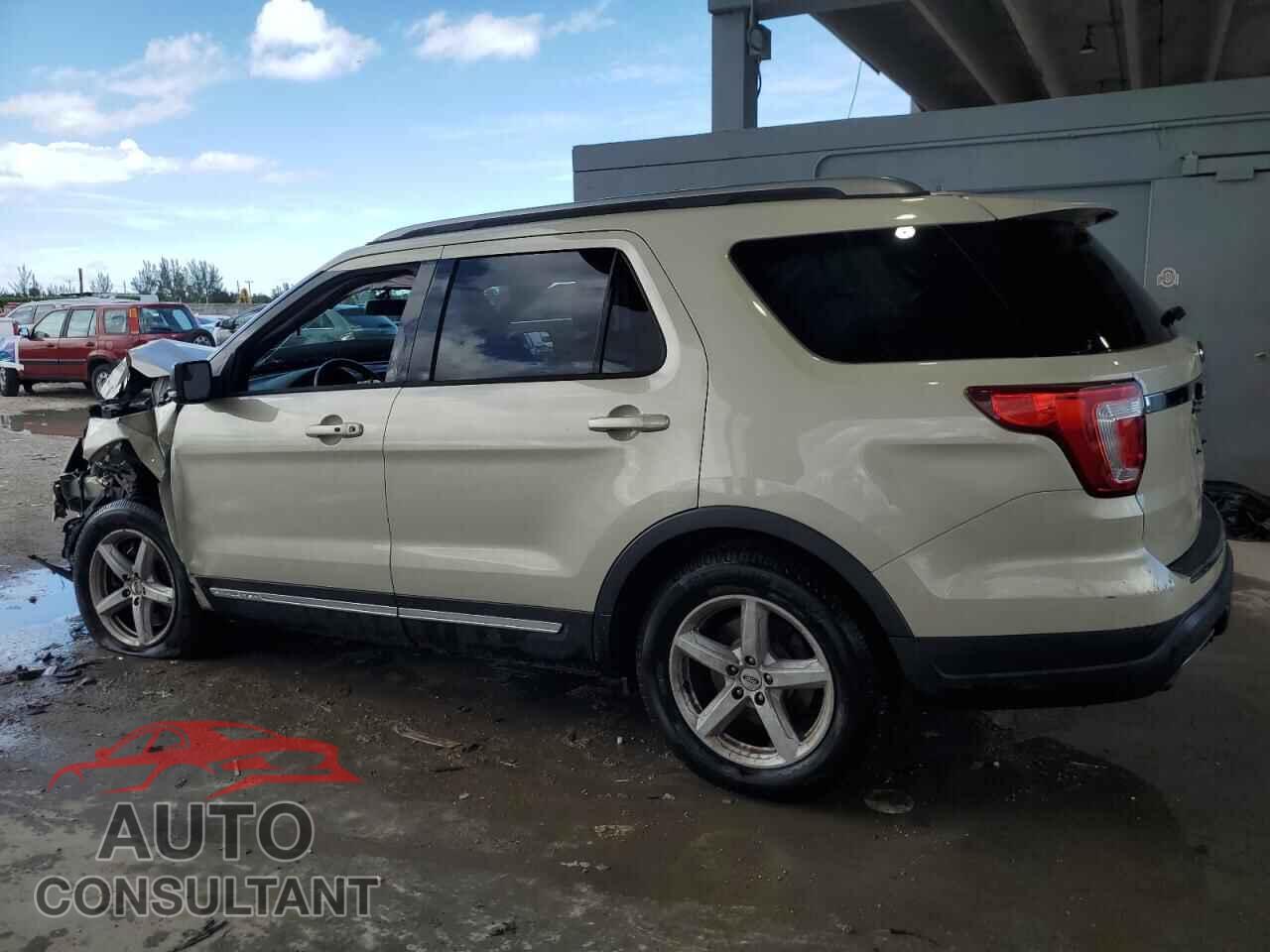 FORD EXPLORER 2018 - 1FM5K7D80JGA30466