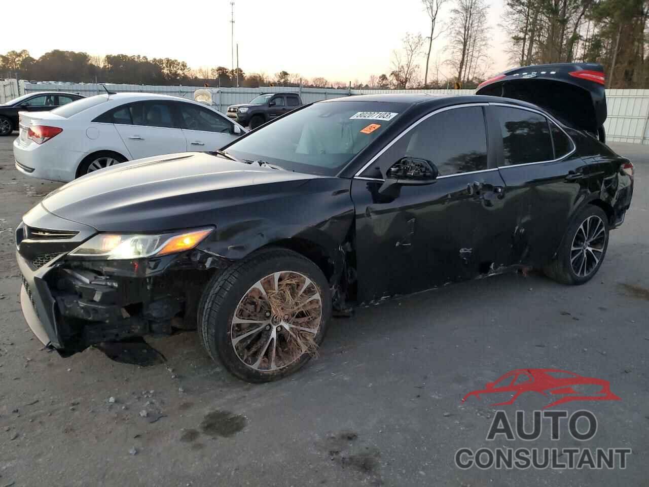 TOYOTA CAMRY 2018 - JTNB11HK4J3037825