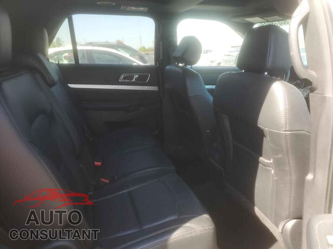 FORD EXPLORER 2017 - 1FM5K8D88HGD18512
