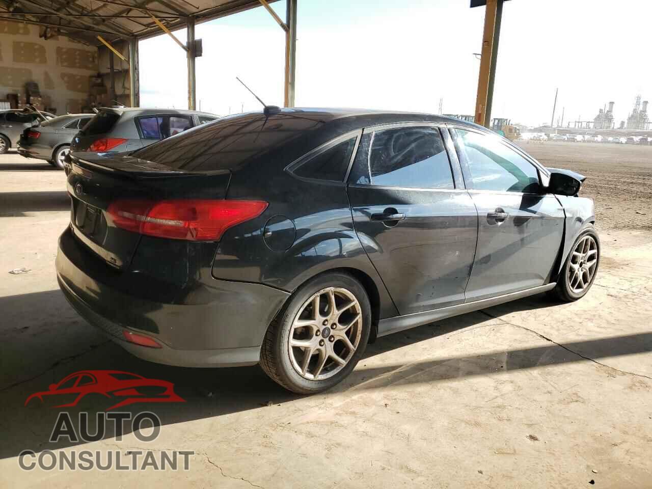 FORD FOCUS 2015 - 1FADP3F22FL324040
