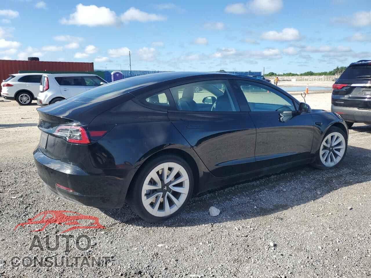 TESLA MODEL 3 2021 - 5YJ3E1EA2MF018092