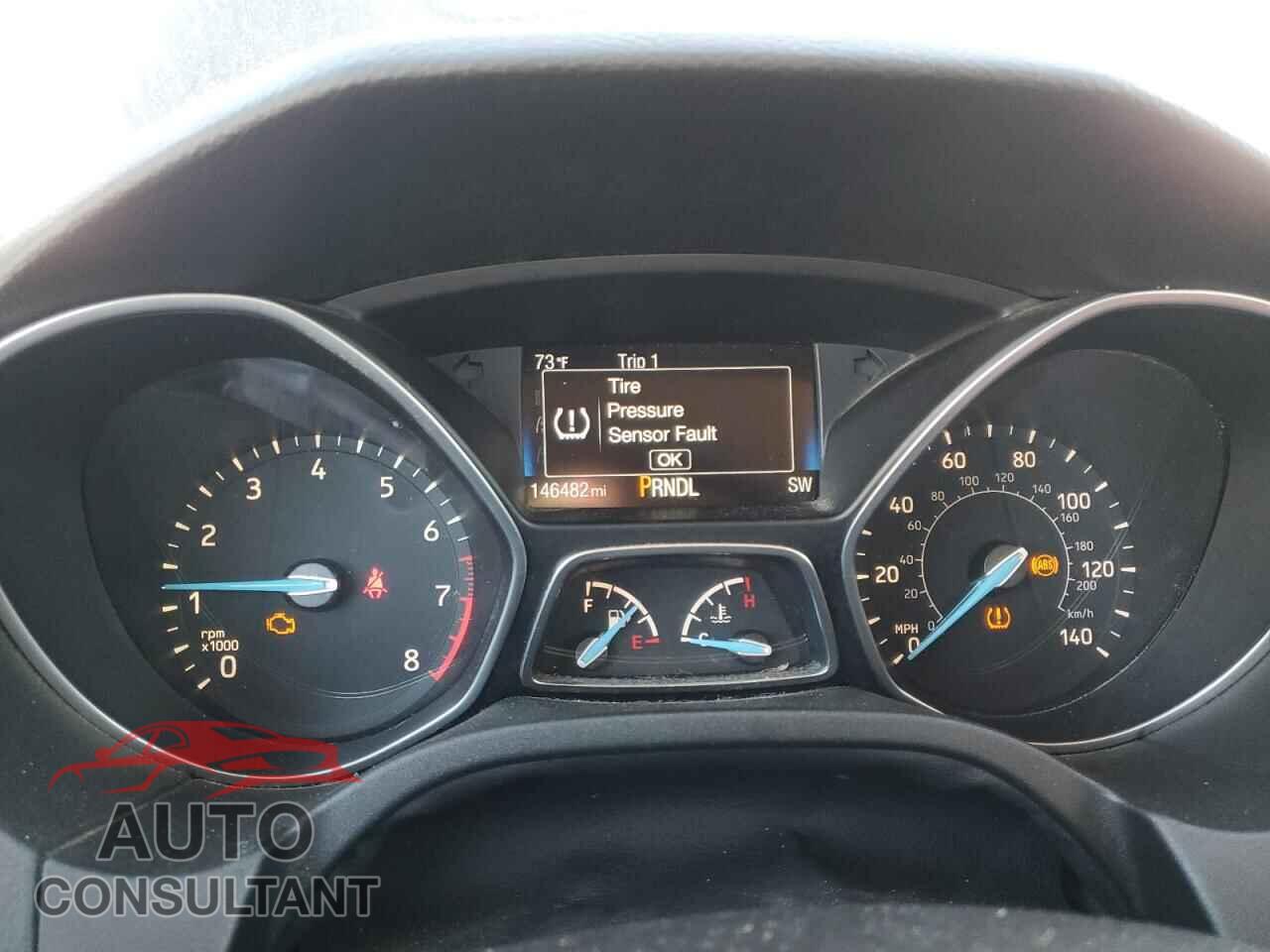 FORD FOCUS 2015 - 1FADP3F25FL296542