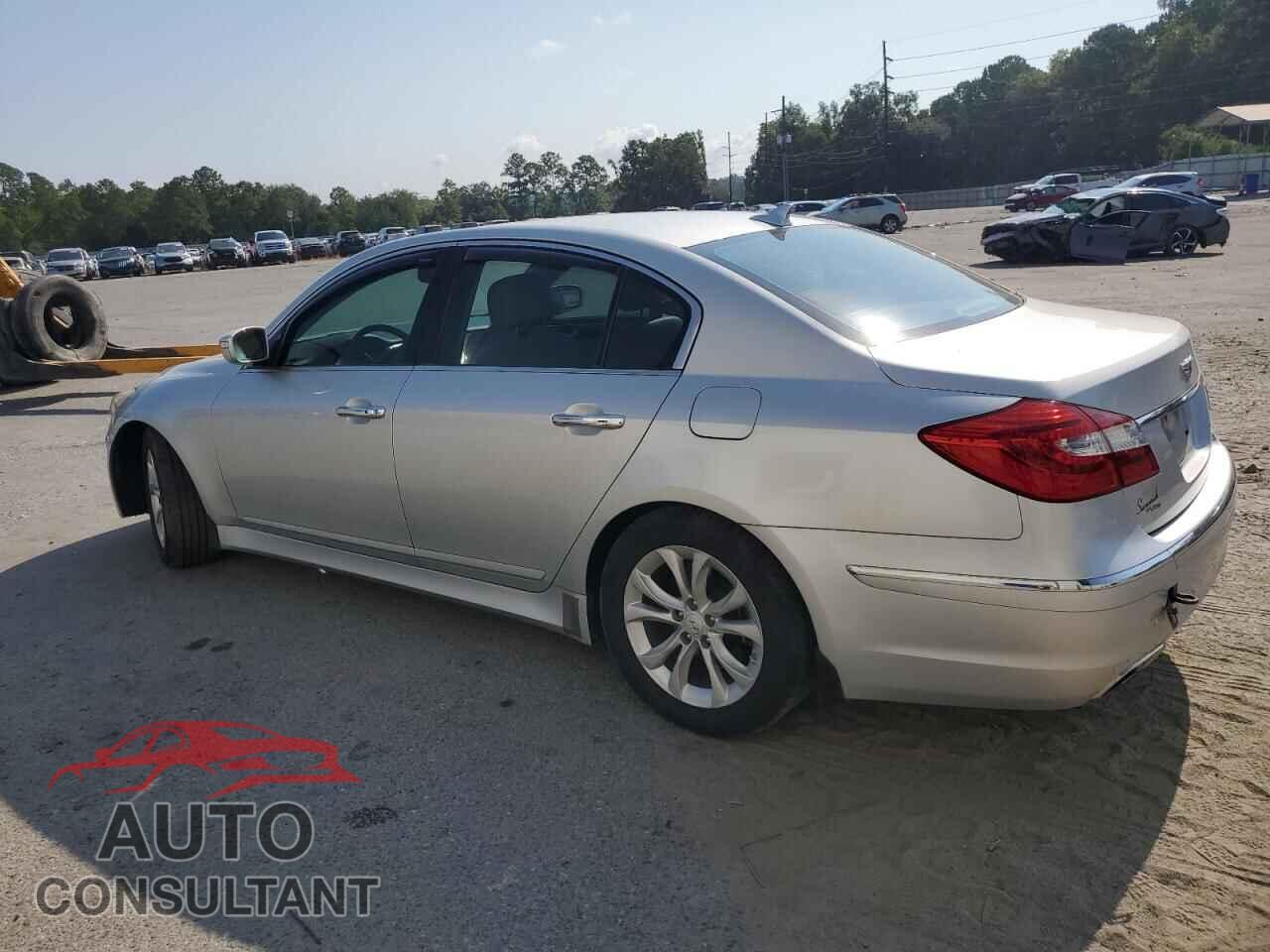 HYUNDAI GENESIS 2013 - KMHGC4DD0DU240167