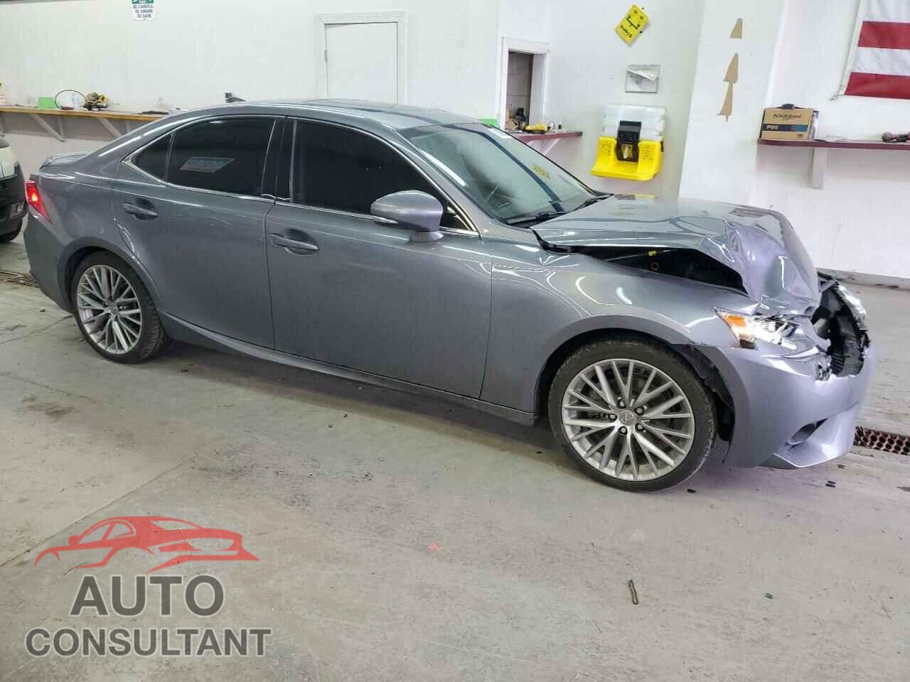 LEXUS IS 2015 - JTHCF1D24F5020758