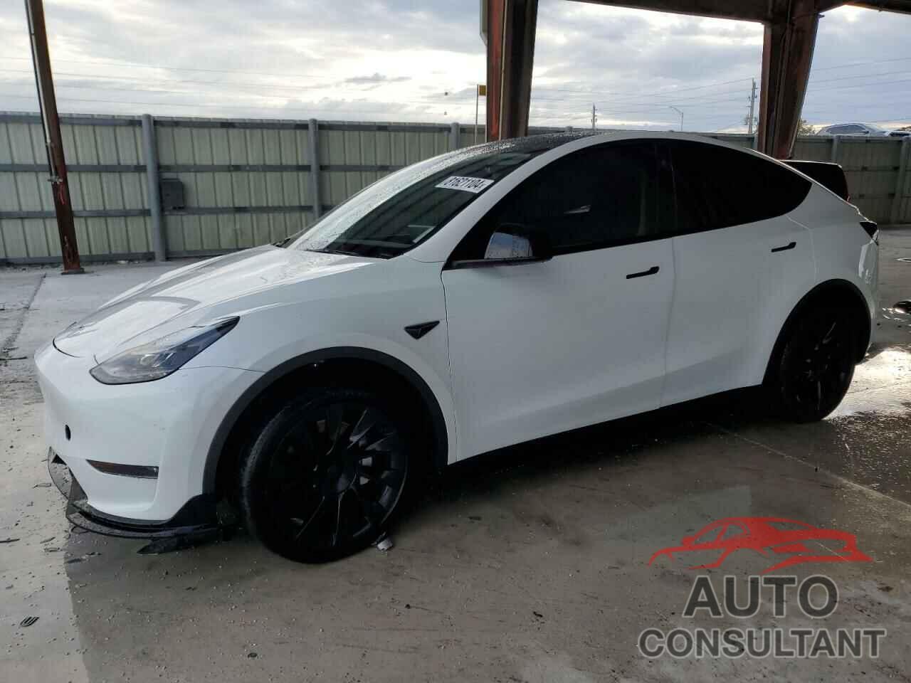 TESLA MODEL Y 2023 - 7SAYGDEE3PF705383