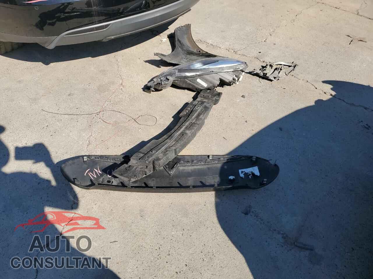 TESLA MODEL S 2015 - 5YJSA1E23FF108418