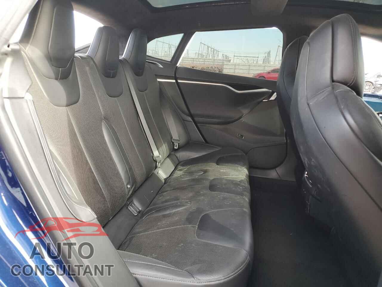 TESLA MODEL S 2017 - 5YJSA1E24HF185690