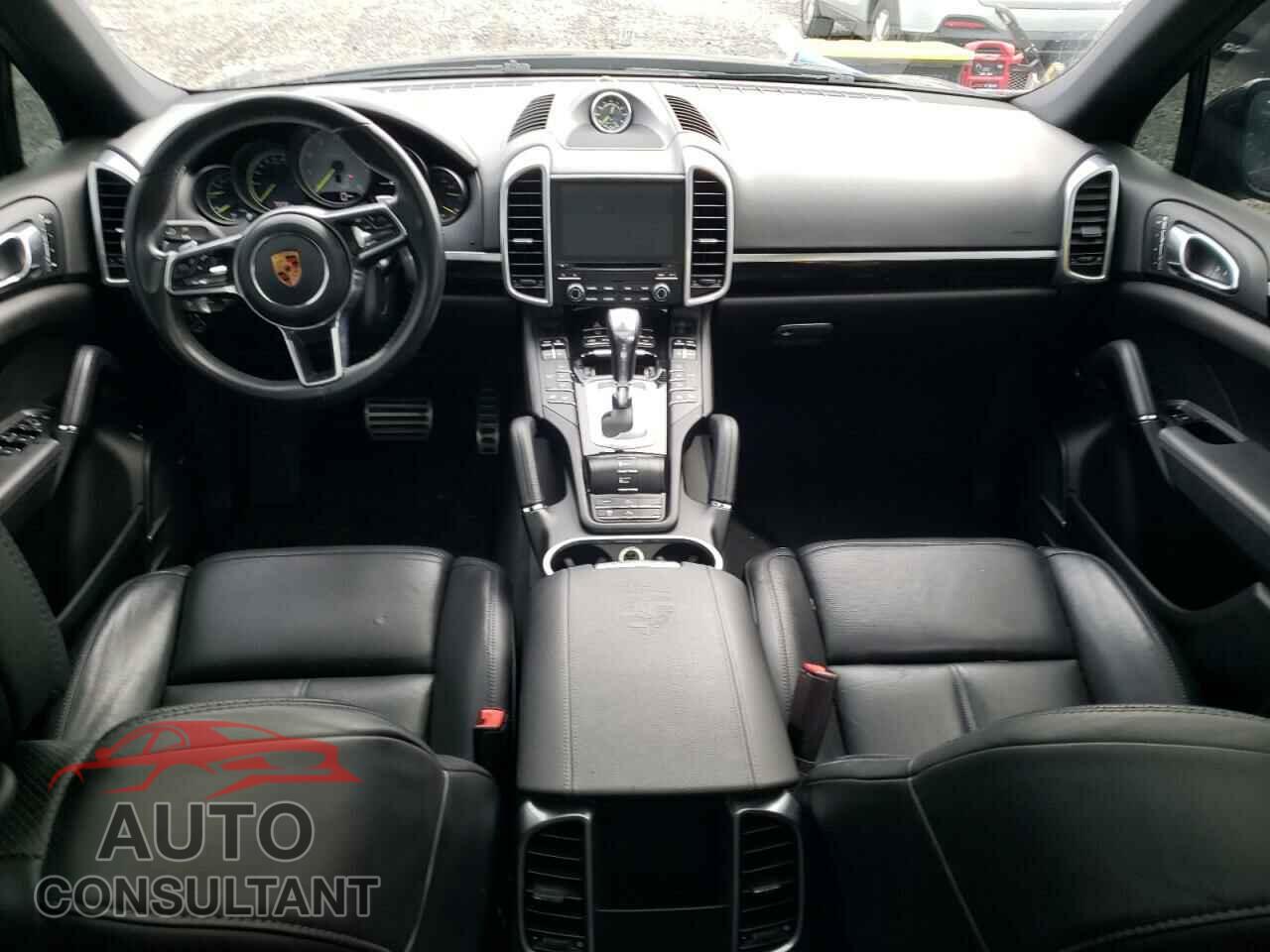 PORSCHE CAYENNE 2018 - WP1AE2A26JLA70764