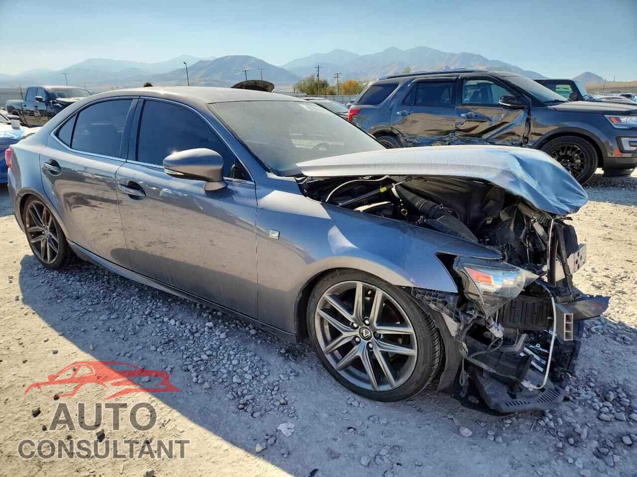 LEXUS IS 2015 - JTHCF1D20F5028257