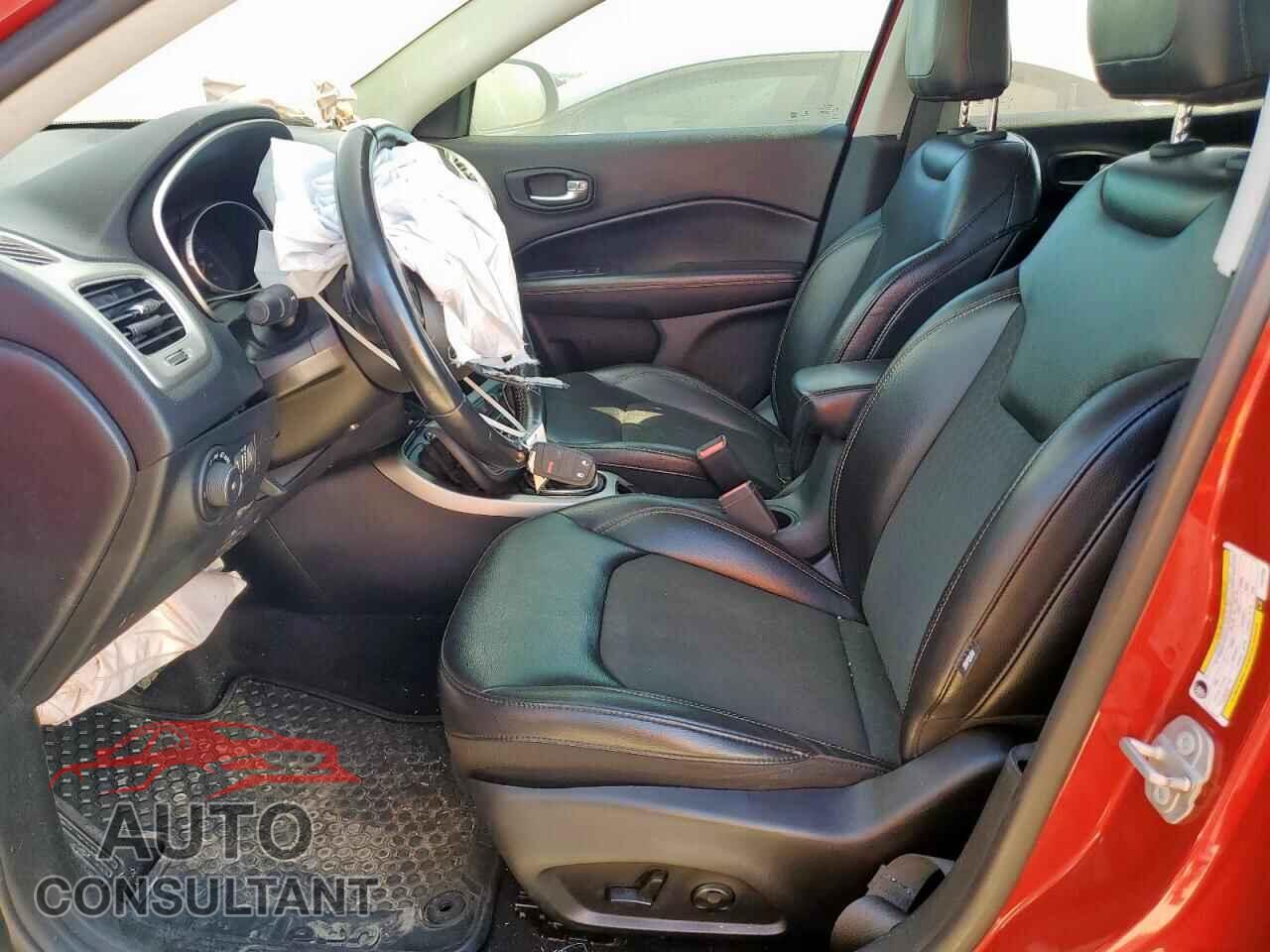 JEEP COMPASS 2018 - 3C4NJDBB1JT457350