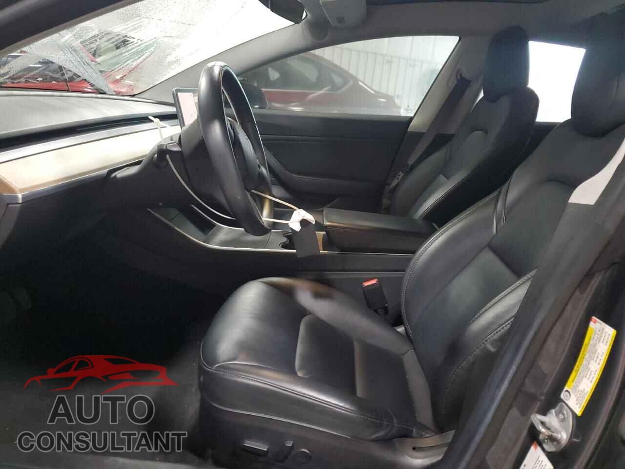TESLA MODEL 3 2018 - 5YJ3E1EB4JF087354