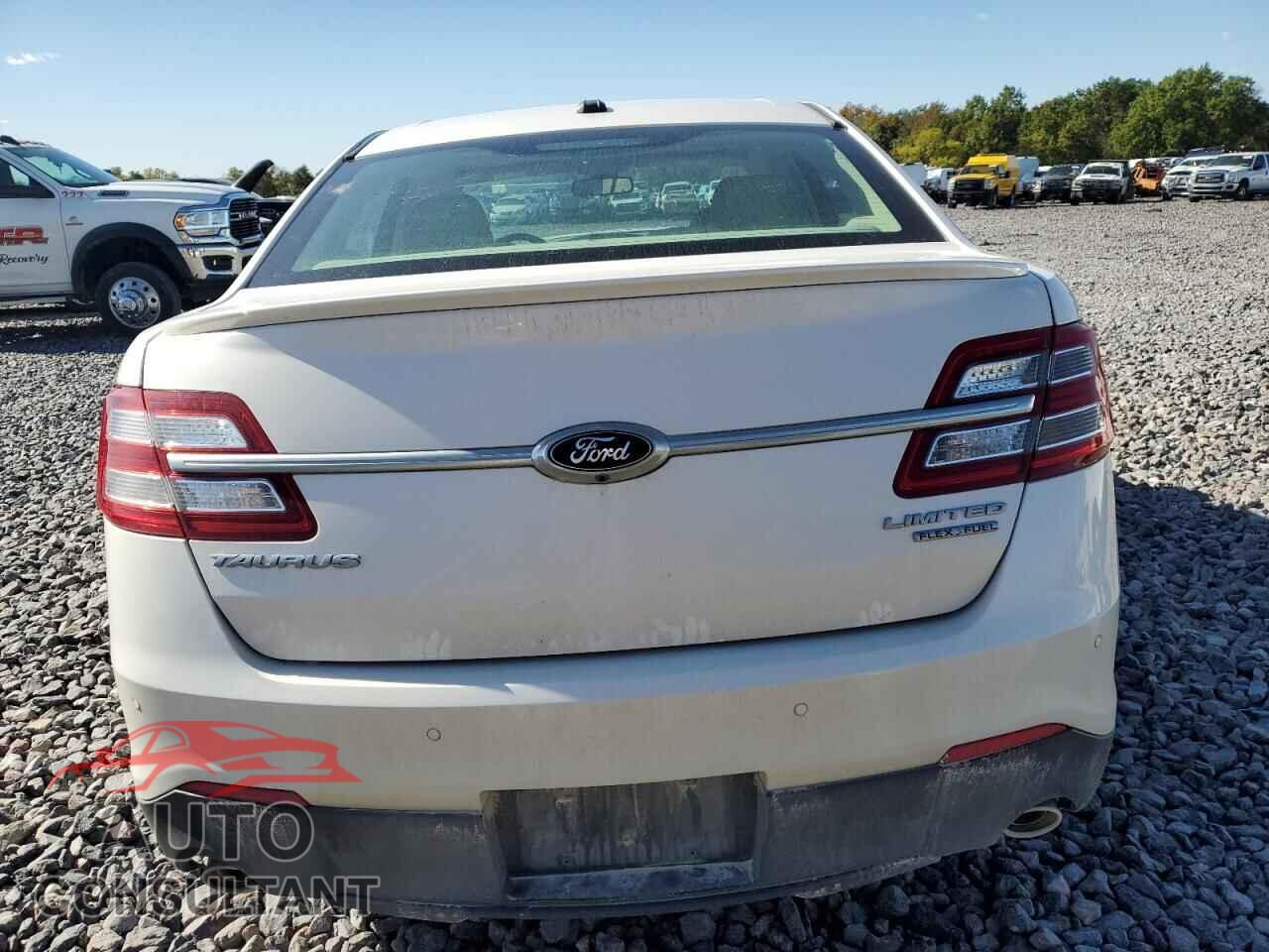 FORD TAURUS 2017 - 1FAHP2F8XHG109470