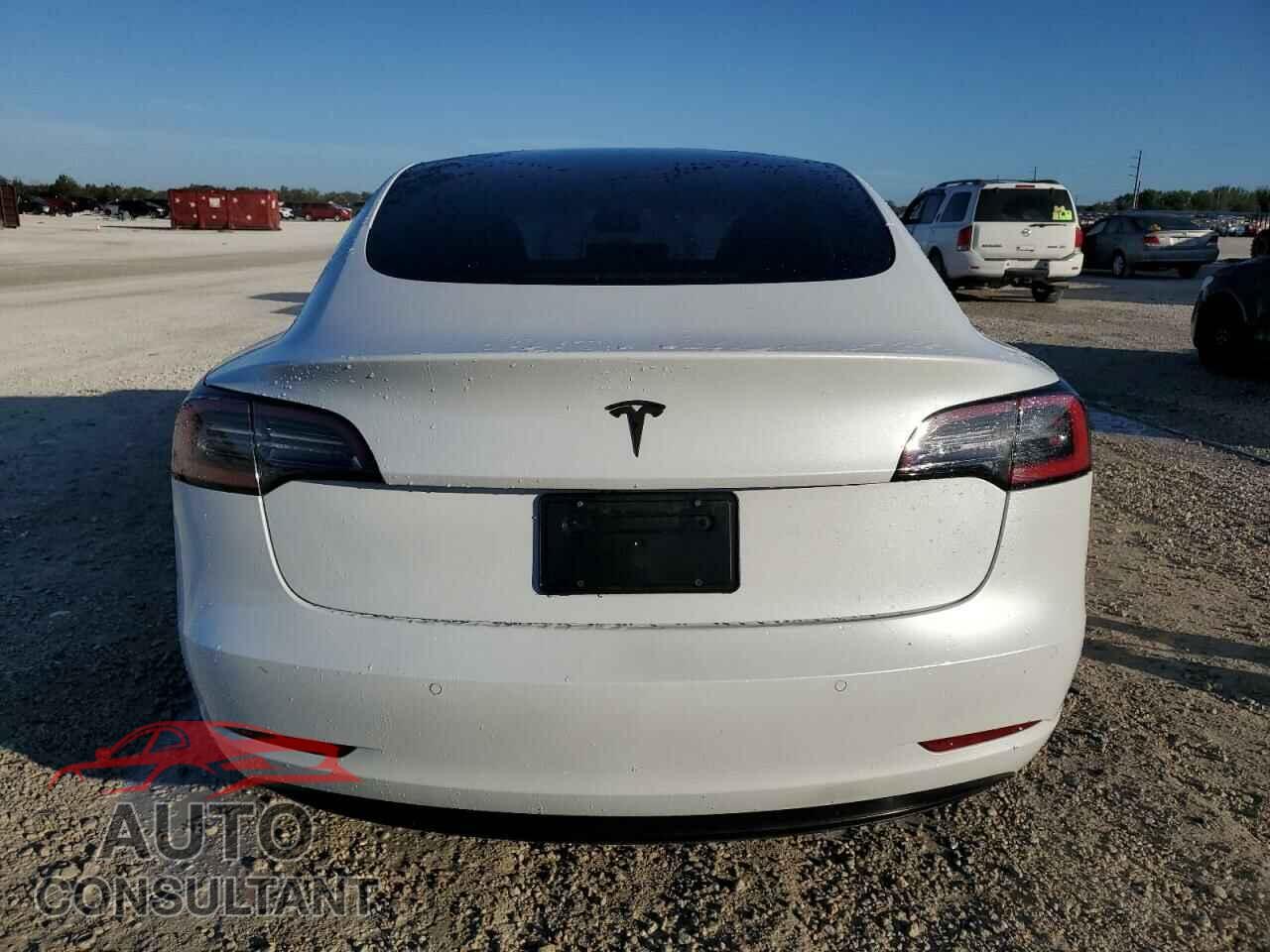 TESLA MODEL 3 2021 - 5YJ3E1EA2MF868059