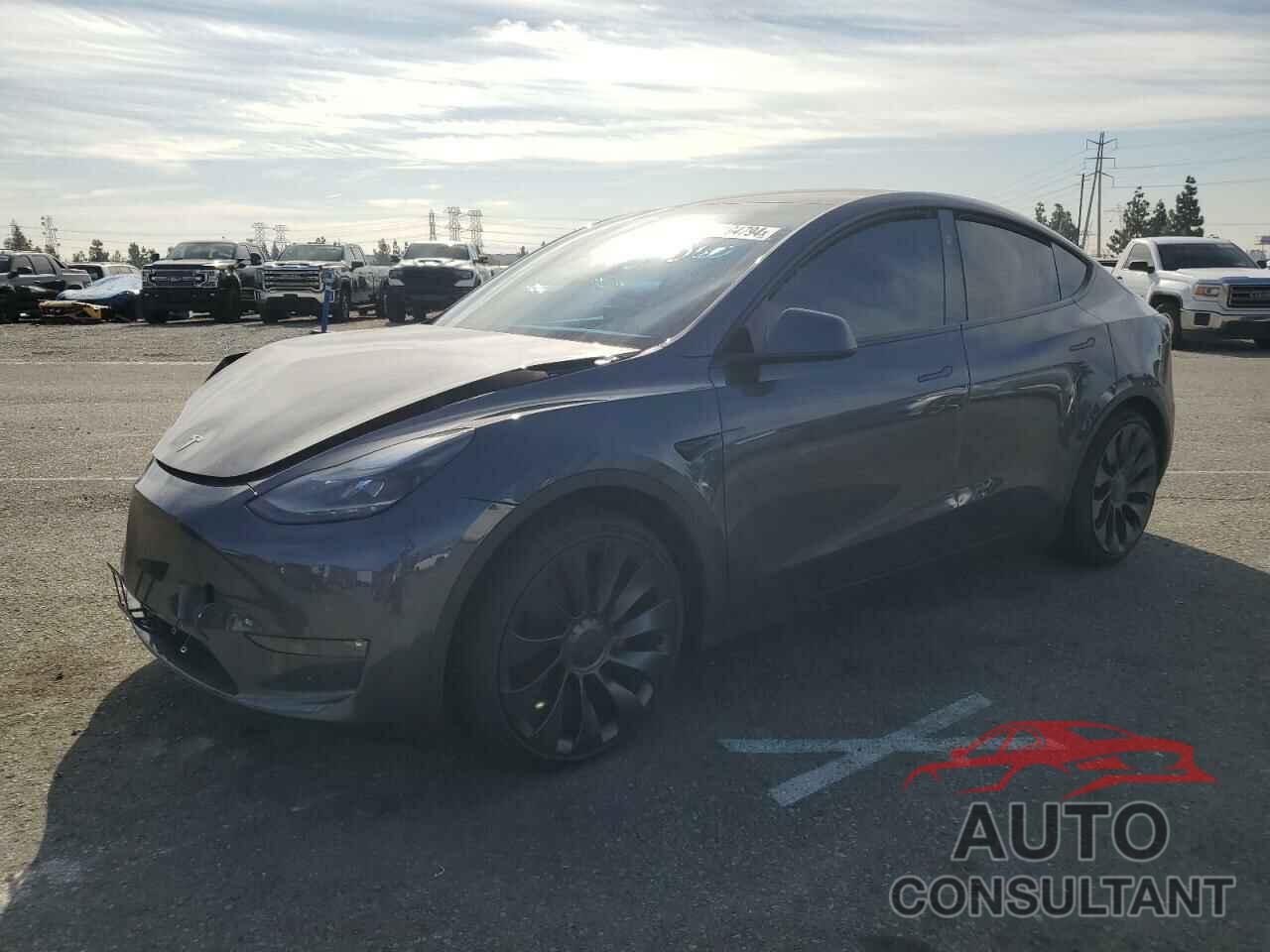 TESLA MODEL Y 2023 - 7SAYGDEF8PF890152