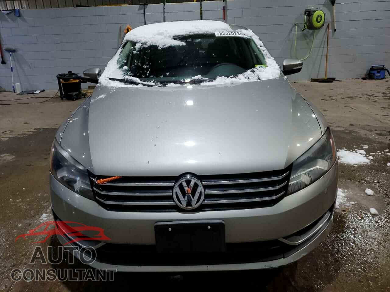 VOLKSWAGEN PASSAT 2013 - 1VWAP7A37DC020510