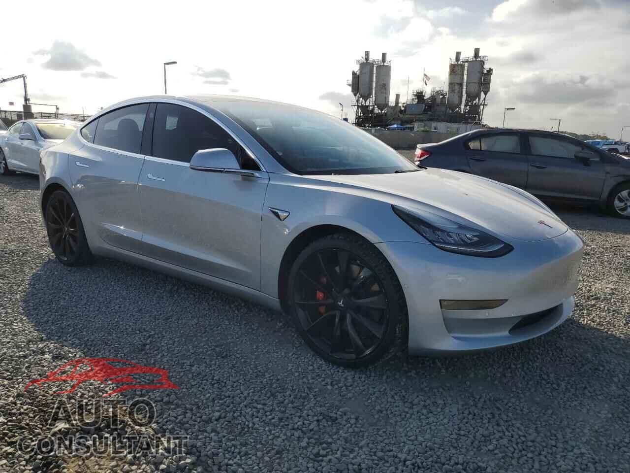 TESLA MODEL 3 2019 - 5YJ3E1EB5KF231026