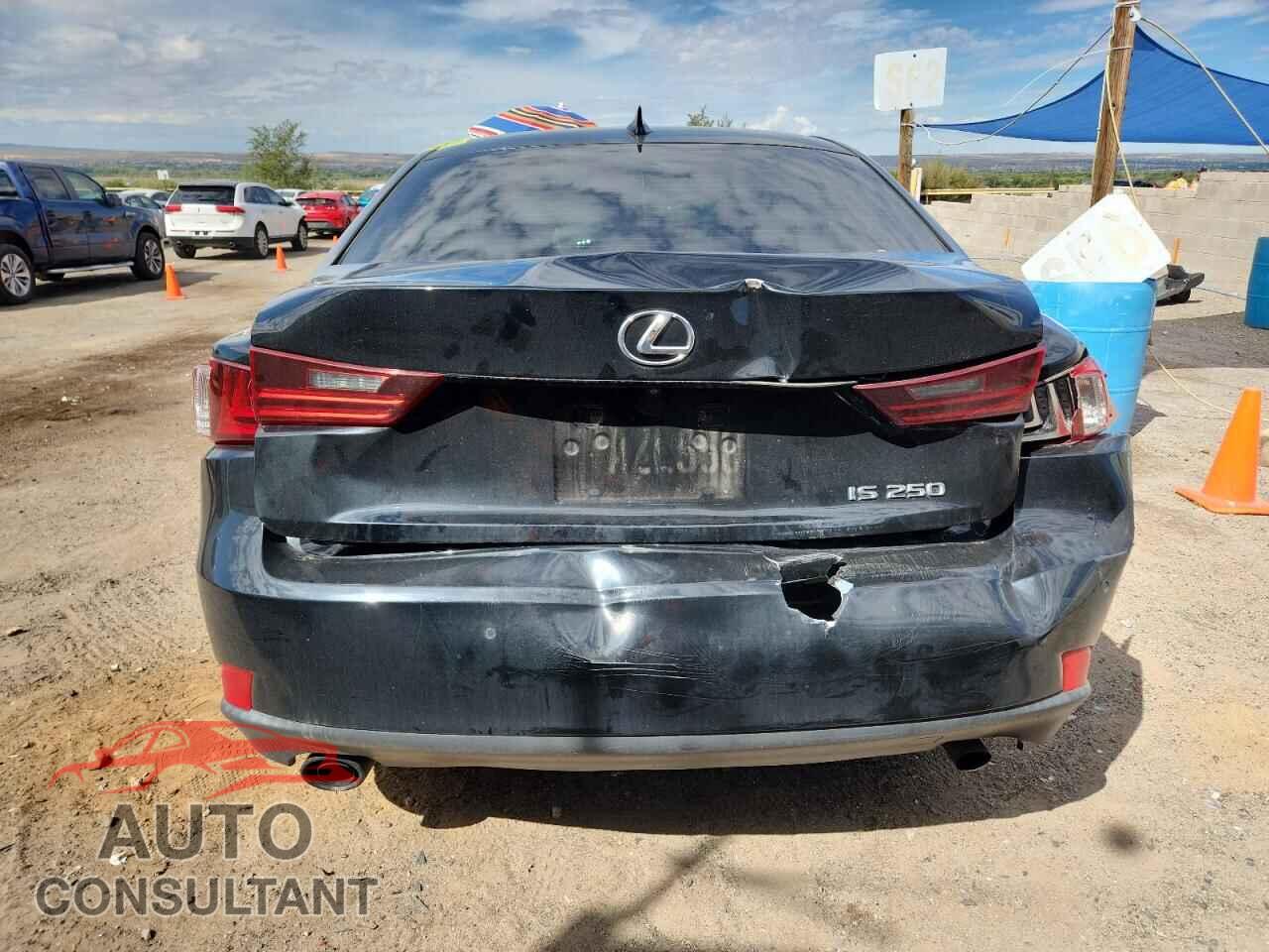 LEXUS IS 2015 - JTHBF1D20F5080855