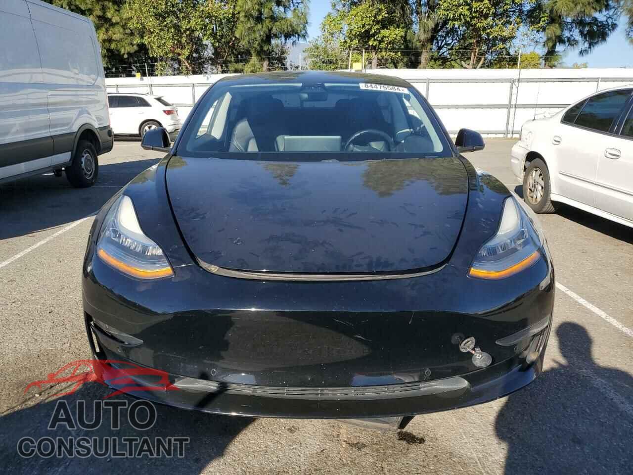 TESLA MODEL 3 2019 - 5YJ3E1EB8KF438333