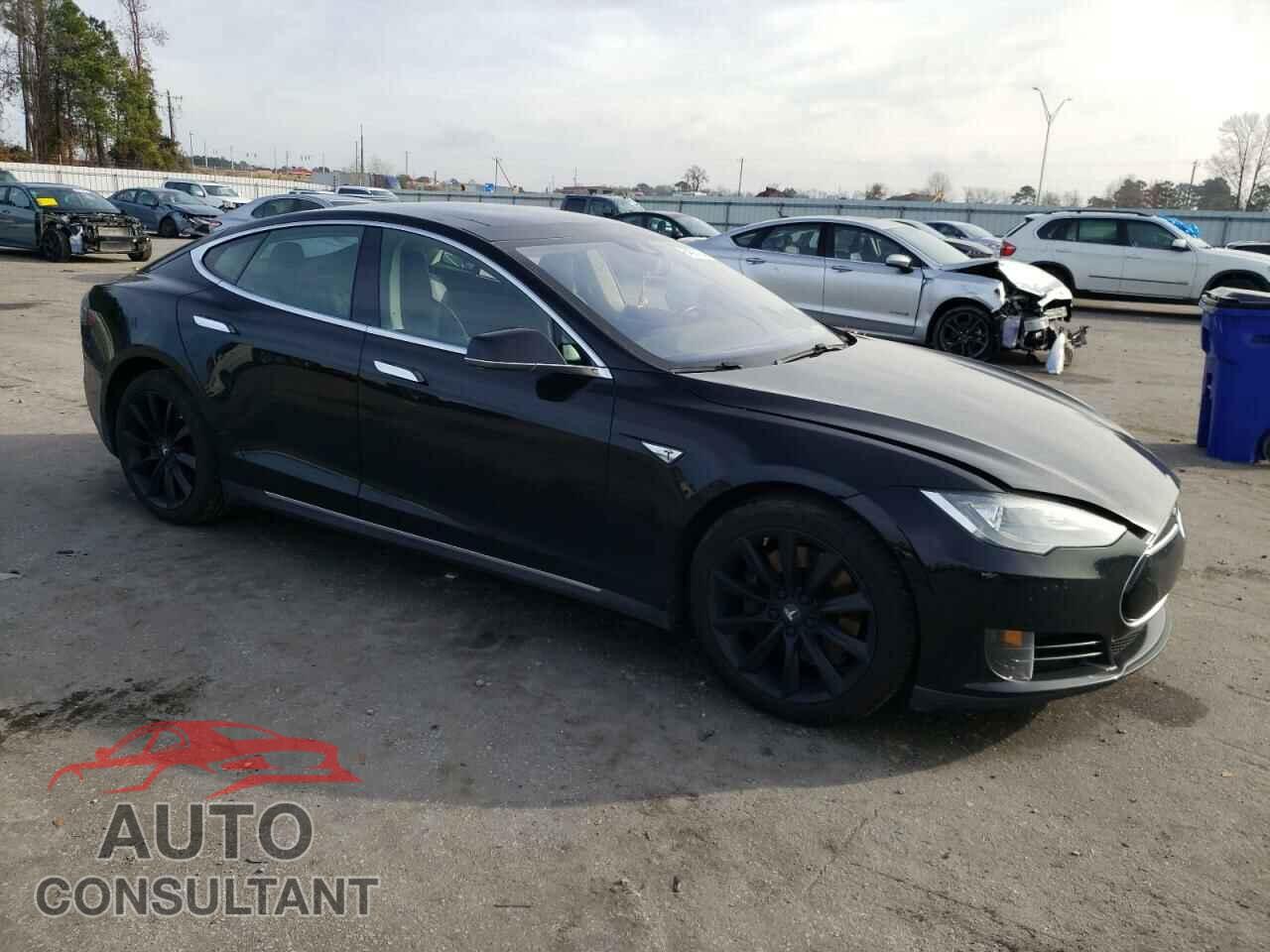TESLA MODEL S 2015 - 5YJSA1S28FF095427