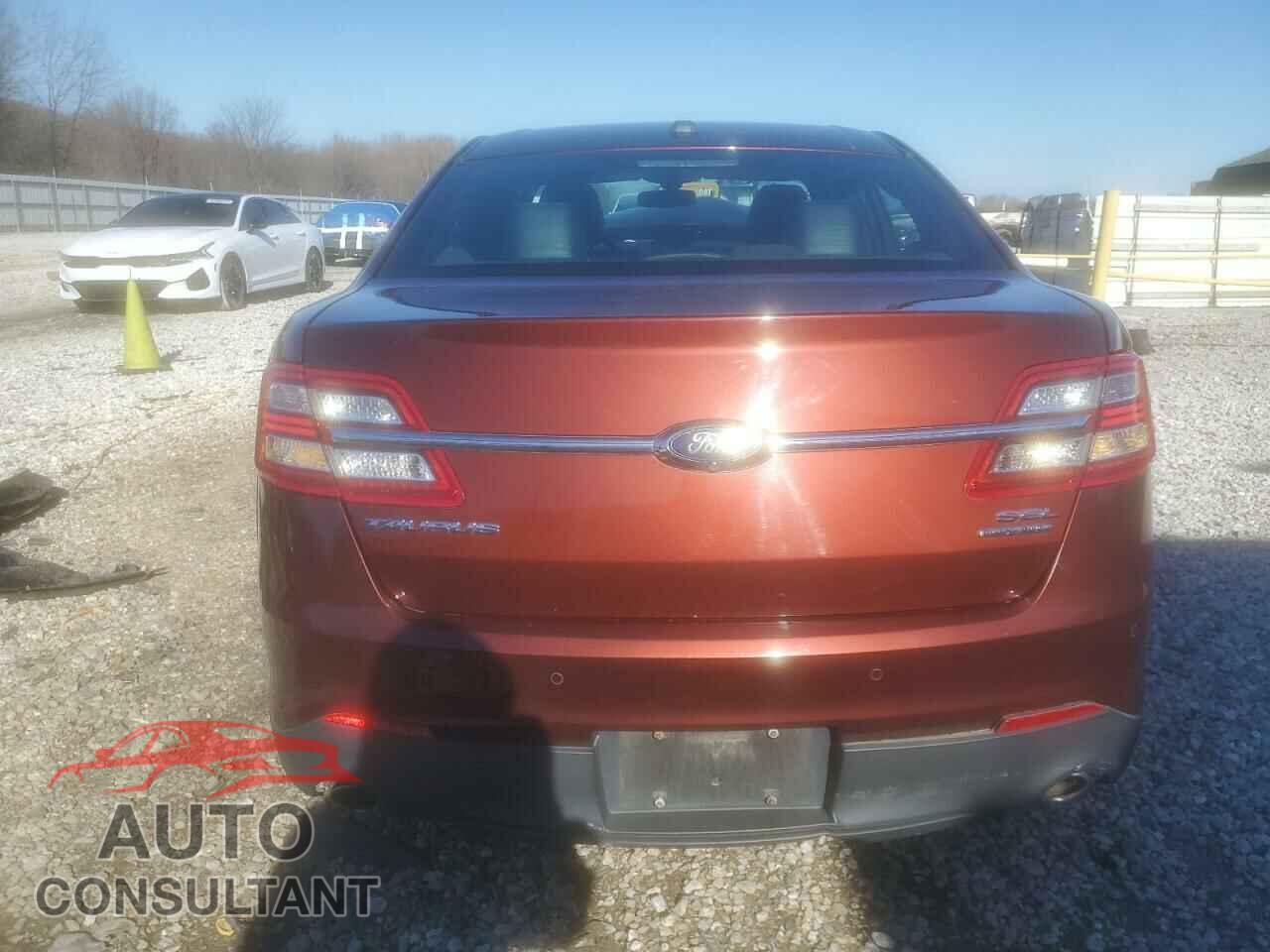 FORD TAURUS 2016 - 1FAHP2E83GG147512