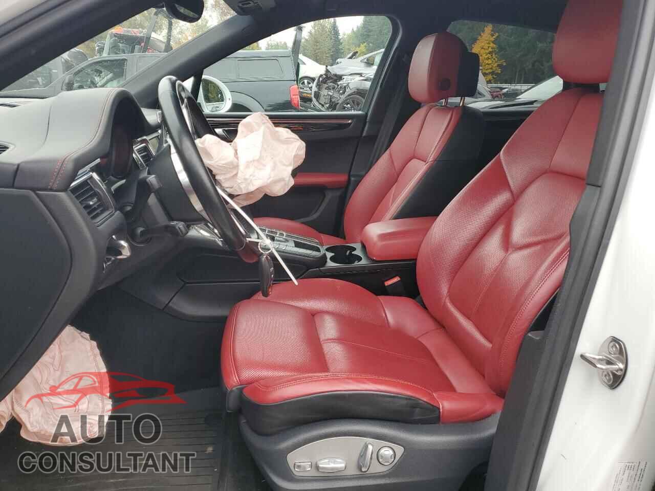 PORSCHE MACAN 2015 - WP1AB2A53FLB43311