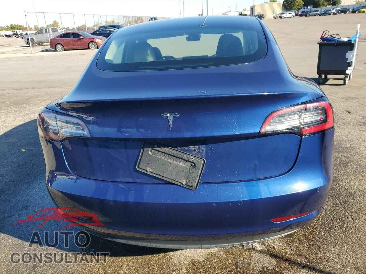 TESLA MODEL 3 2022 - 5YJ3E1EA5NF371010