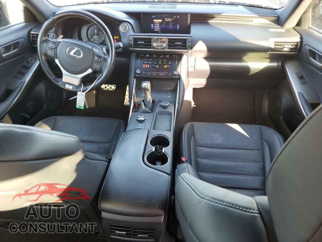 LEXUS IS 2018 - JTHBA1D2XJ5075136