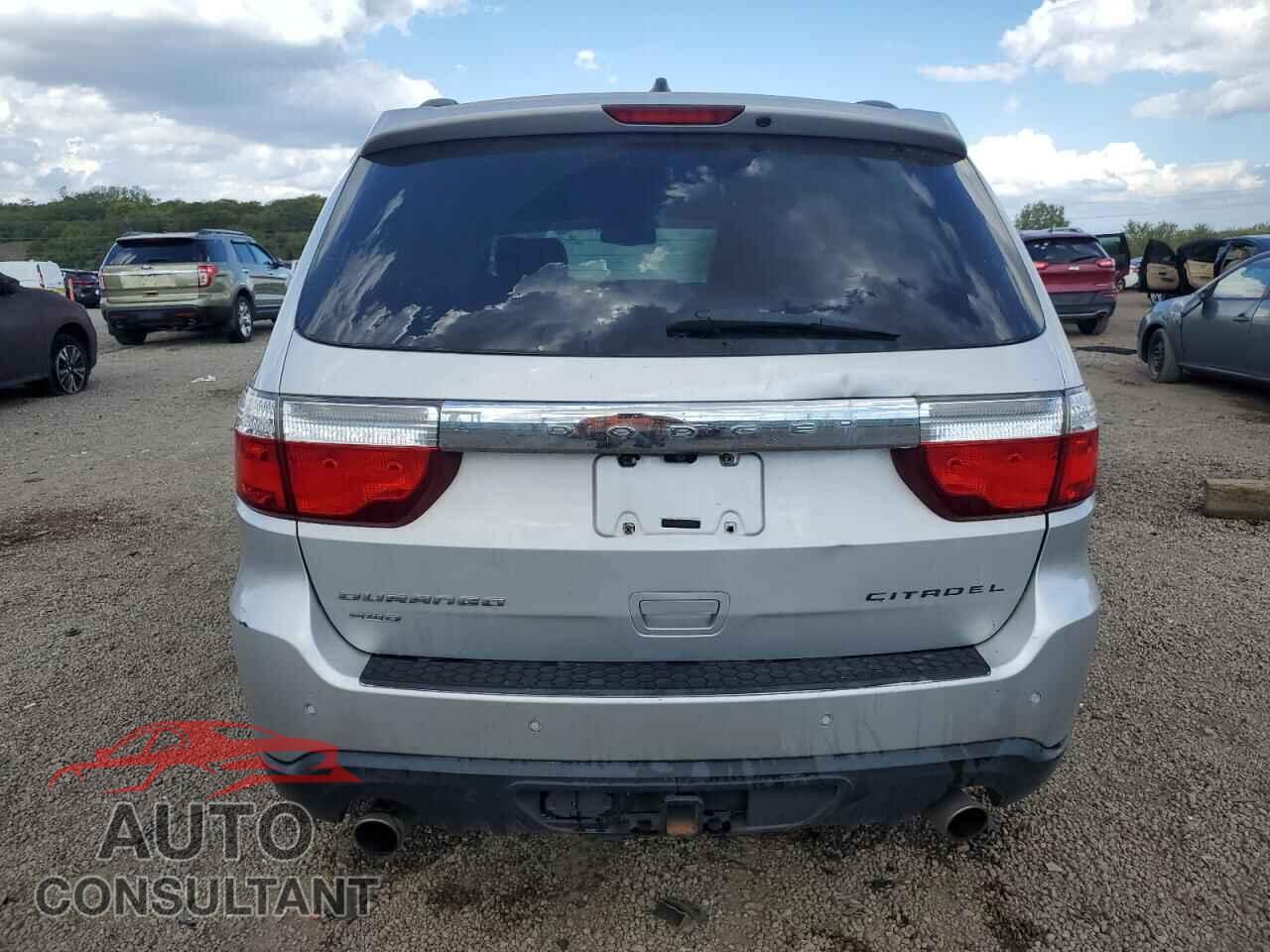 DODGE DURANGO 2012 - 1C4SDJET5CC147651